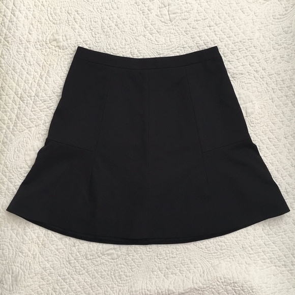 J. Crew Fluted Mini Skirt Double Crepe Black Size 00 - Picture 2 of 6